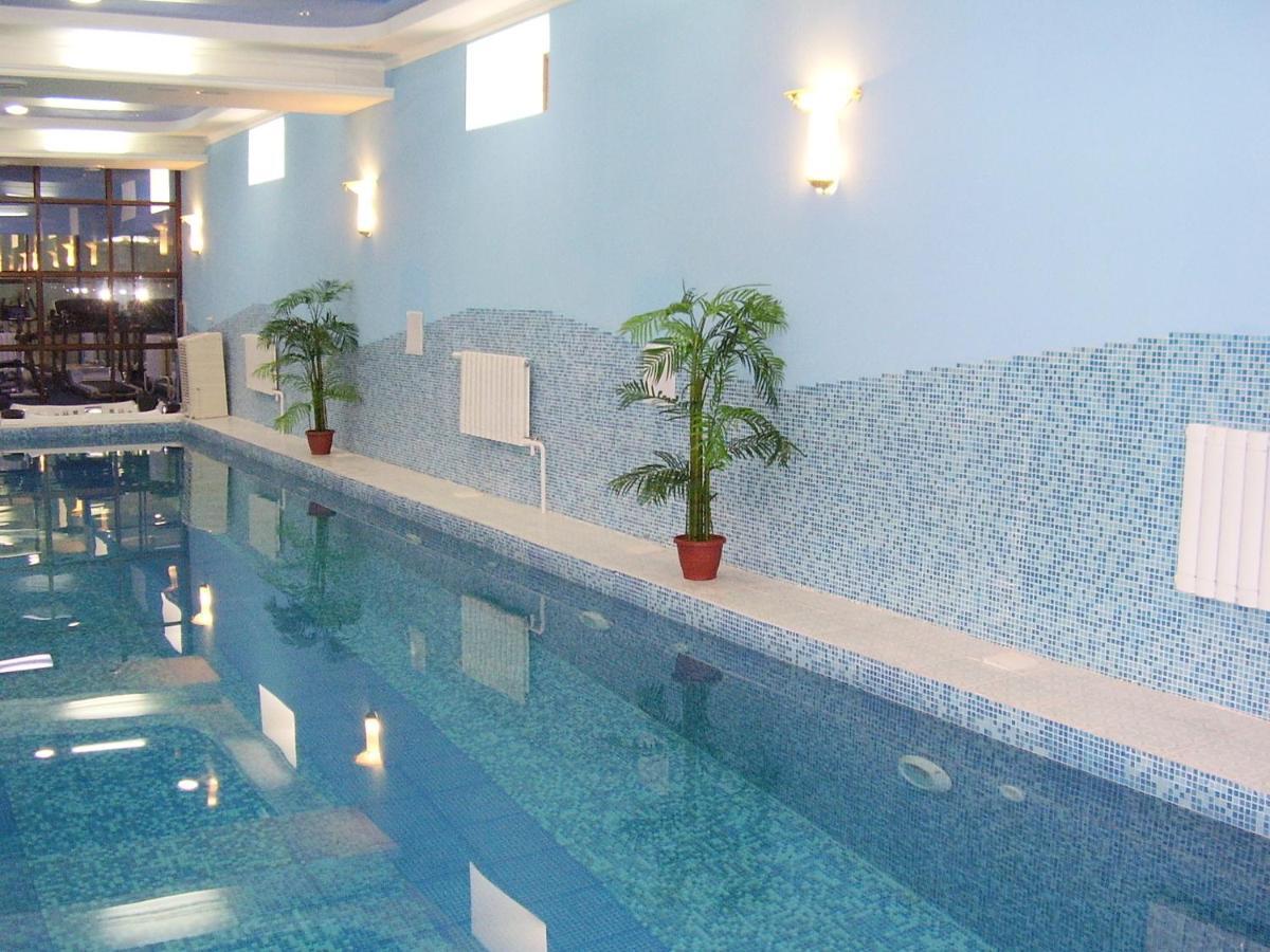 Deluxe Spa-Hotel Ustʼ-Kamenogorsk Εξωτερικό φωτογραφία