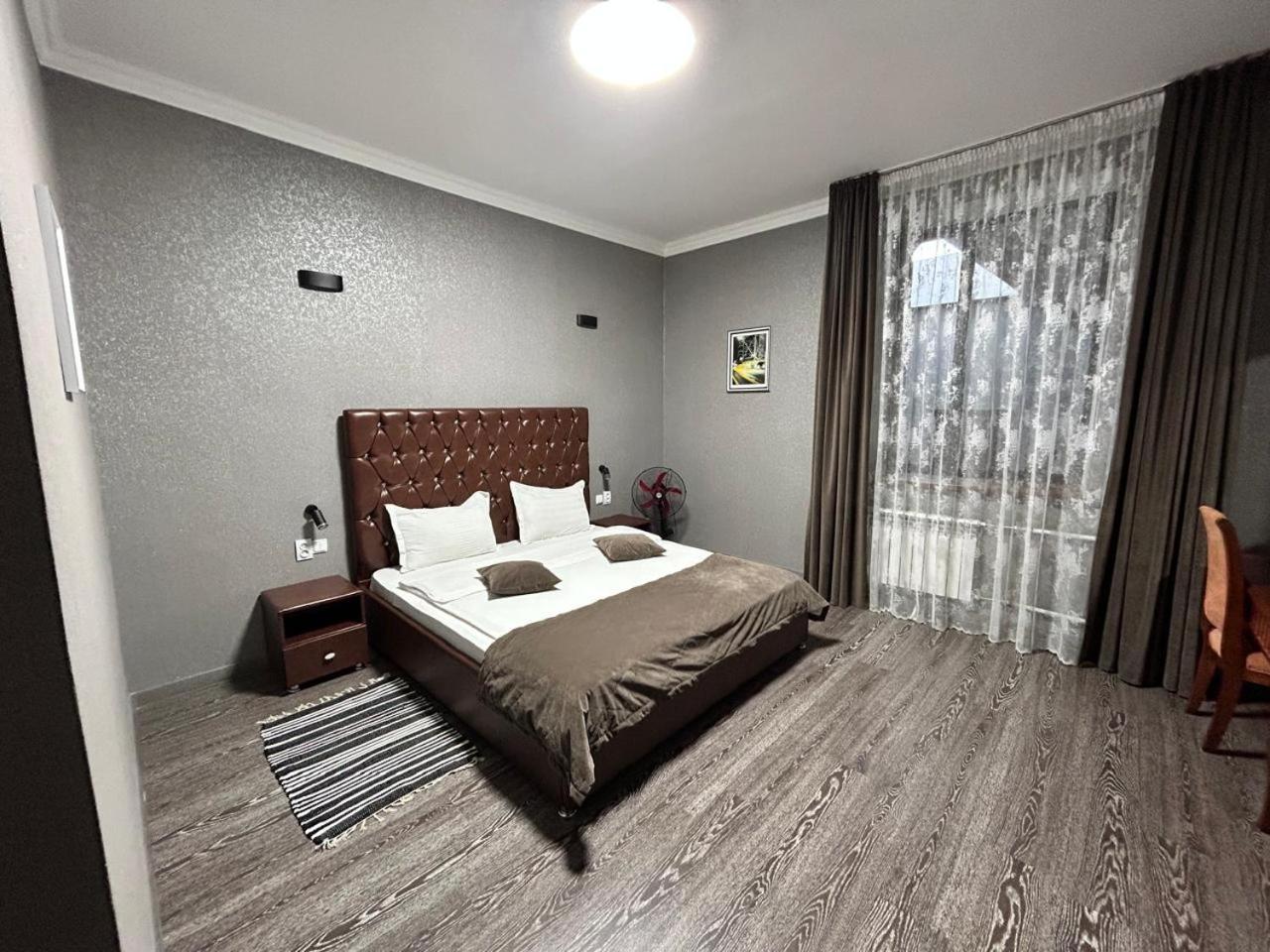 Deluxe Spa-Hotel Ustʼ-Kamenogorsk Εξωτερικό φωτογραφία